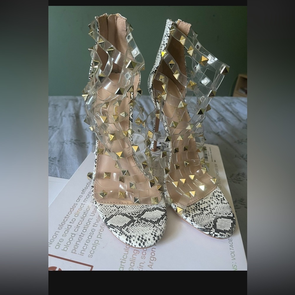 Fashion Nova Heel
